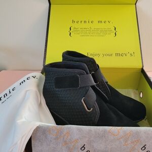 Bernie Mev leather and woven Wedge Booties. Black on black.  EUR 39 / US 8.5